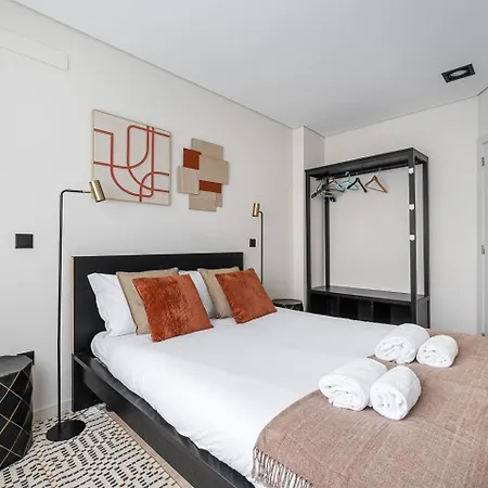 Appartement Guestready - Quental Wallpaper Near Marquês Square Oporto