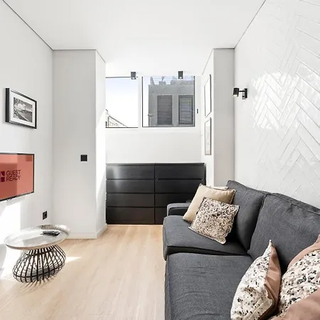 Guestready - Quental Wallpaper Near Marquês Square Appartement