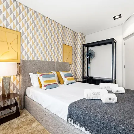 Guestready - Quental Wallpaper Near Marquês Square Appartement