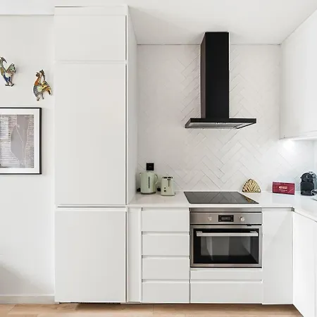Guestready - Quental Wallpaper Near Marquês Square Appartement *