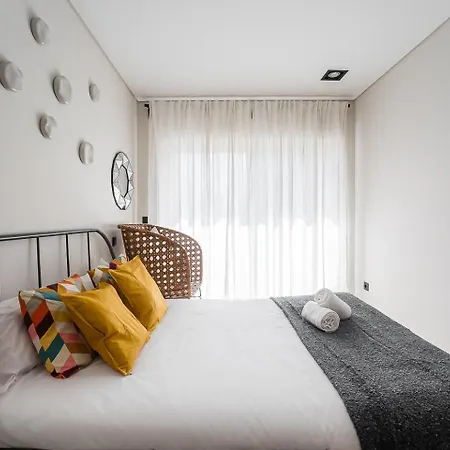 Апартаменты Guestready - Quental Wallpaper Near Marques Square *