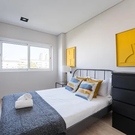 Guestready - Quental Wallpaper Near Marques Square *