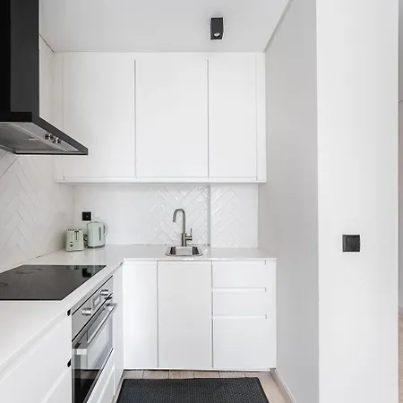 Апартаменты Guestready - Quental Wallpaper Near Marques Square