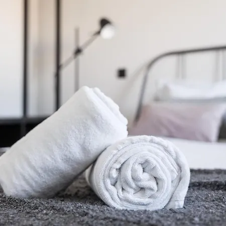 Guestready - Quental Wallpaper Near Marques Square Апартаменты *