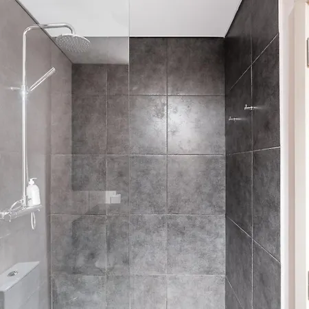 Guestready - Quental Wallpaper Near Marques Square *