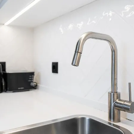 Guestready - Quental Wallpaper Near Marques Square *