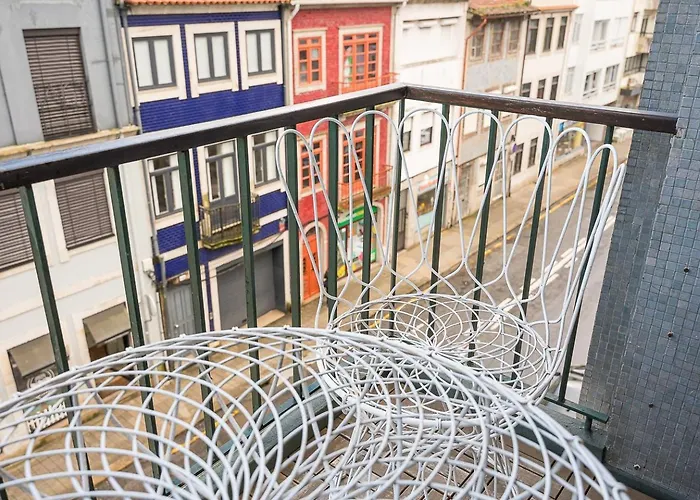 Guestready - Quental Wallpaper Near Marques Square