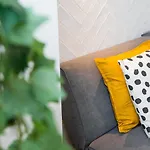 Lägenhet Guestready - Quental Wallpaper Near Marques Square