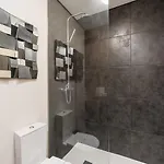 Apartamento Guestready - Quental Wallpaper Near Marques Square Oporto