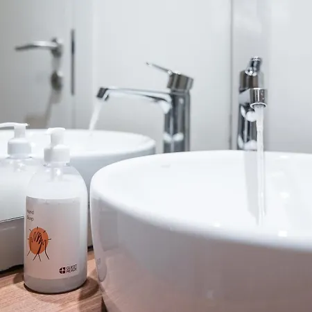 Apartament Guestready - Quental Wallpaper Near Marques Square Porto