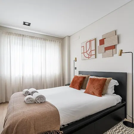 Guestready - Quental Wallpaper Near Marques Square Apartment