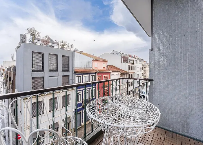 Guestready - Quental Wallpaper Near Marquês Square